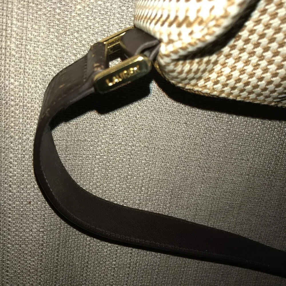 Lauren Ralph Lauren Houndstooth Barrel Bag - Picture 11 of 16